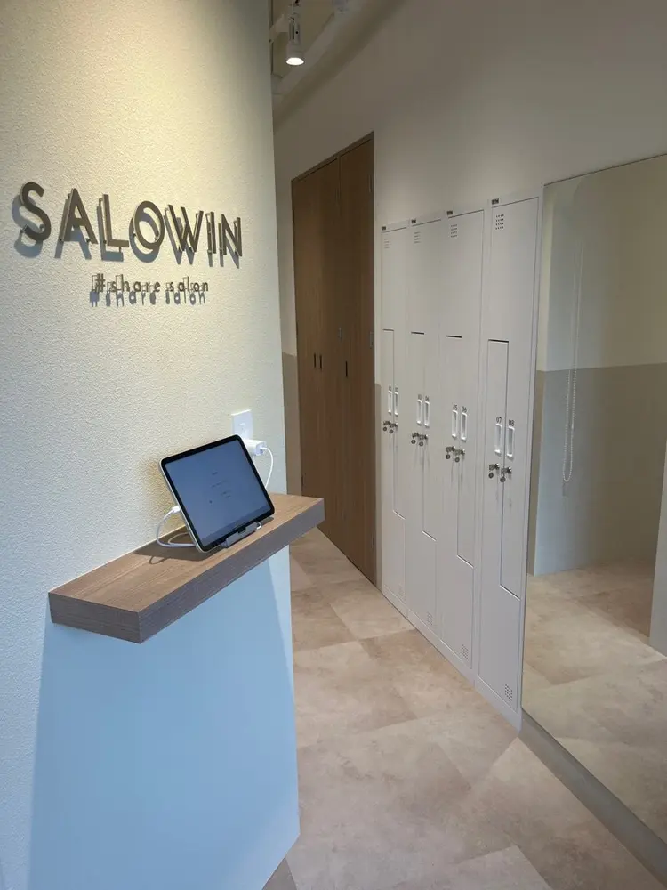 SALOWIN名古屋本山店の内観・外観1
