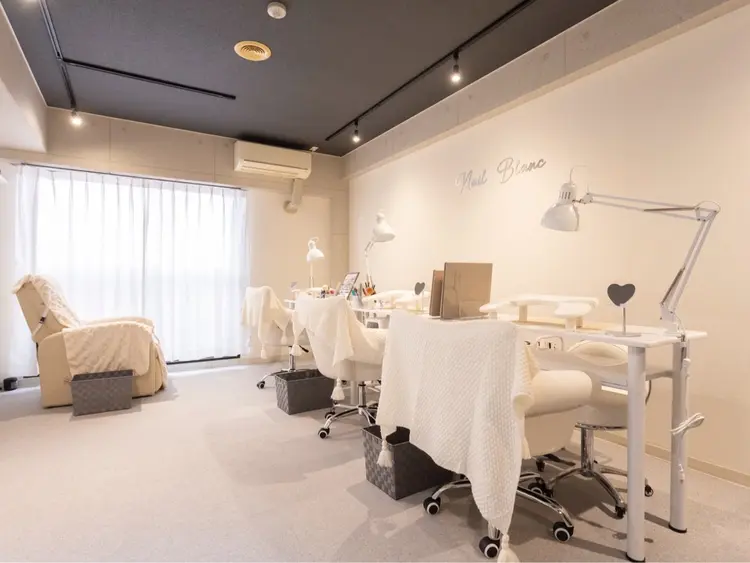 Nail Blancの内観・外観1