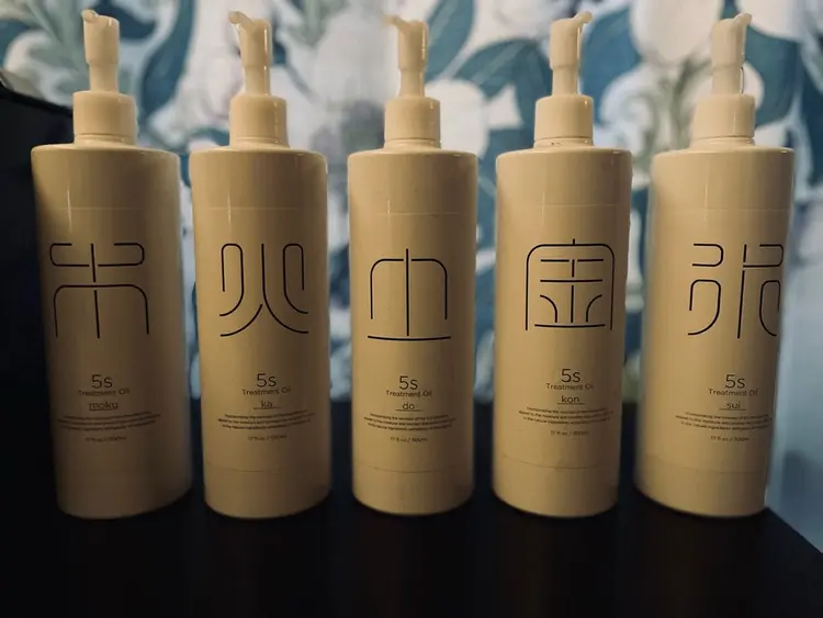 Roomの内観・外観2