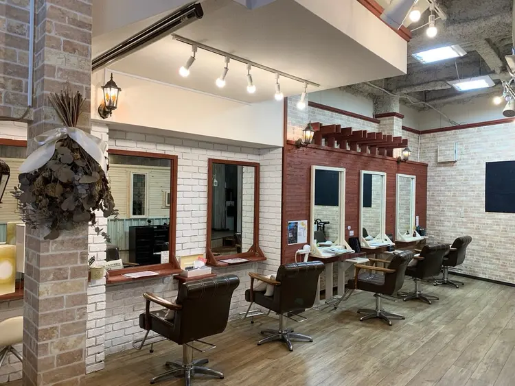 アラモードピンクの内観・外観2