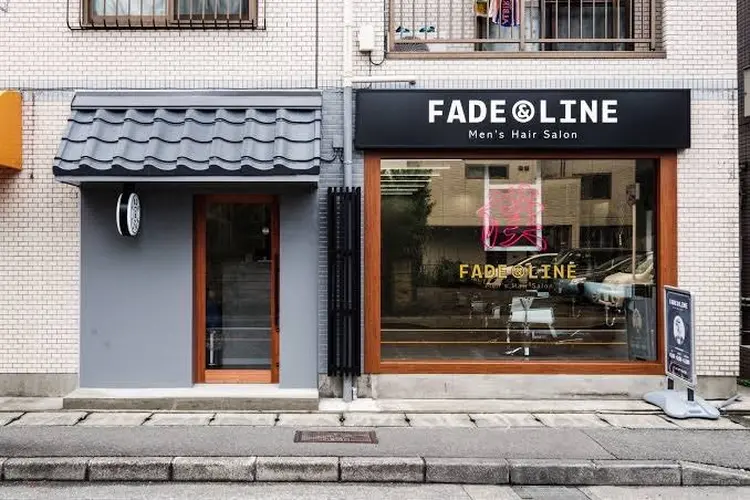 FADE&LINE登戸店の内観・外観3