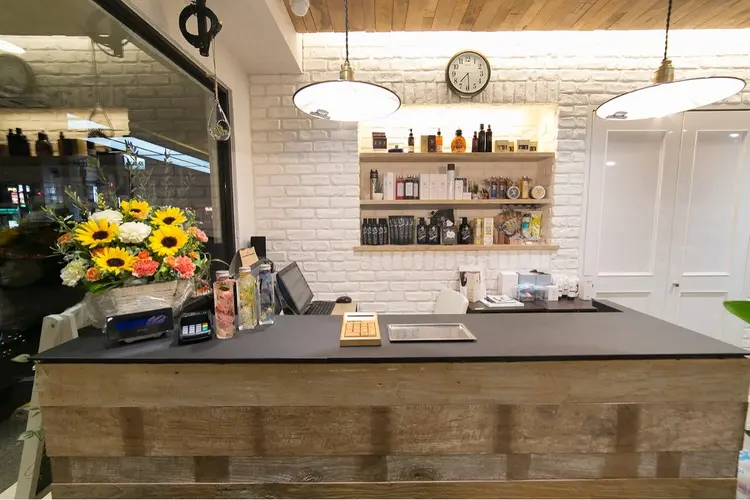 美容室ACTORの内観・外観3