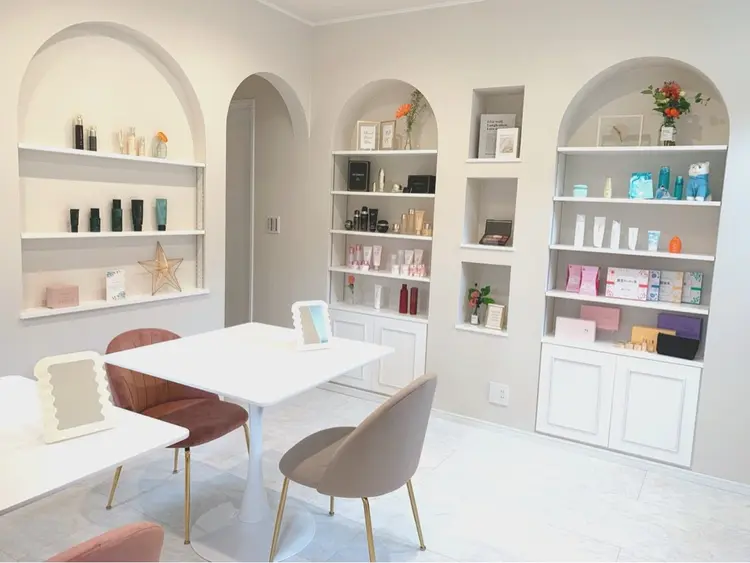 メナードフェイシャルサロン　松岡樋爪代行店の内観・外観1