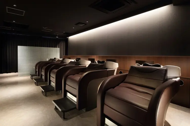 first SENDAIの内観・外観2