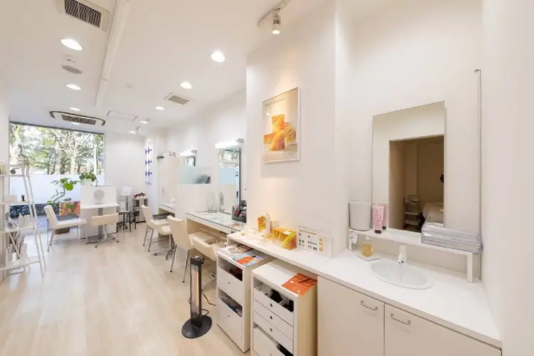 POLA　THE　BEAUTY　長居店の内観・外観1