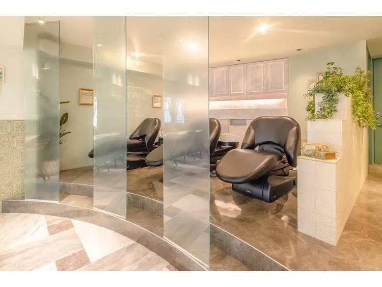 Lond  robinの内観・外観3