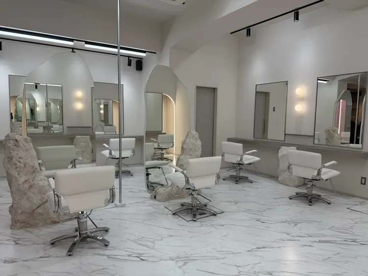 ioe 表参道の内観・外観1