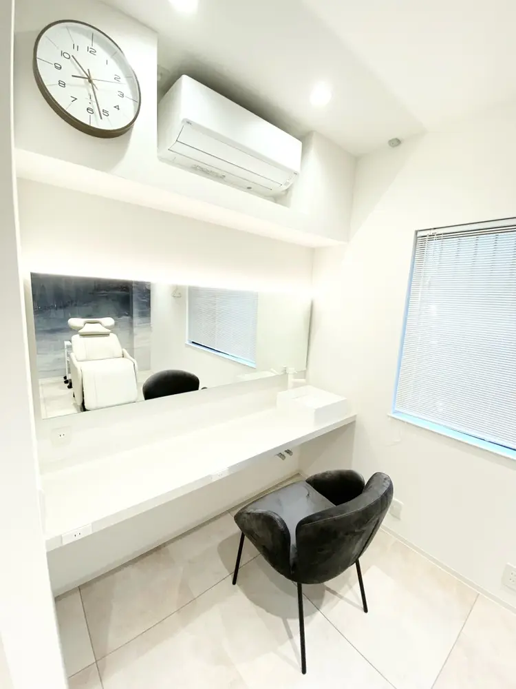 フィッカの内観・外観1