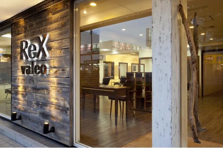 ReX VALEOの内観・外観1