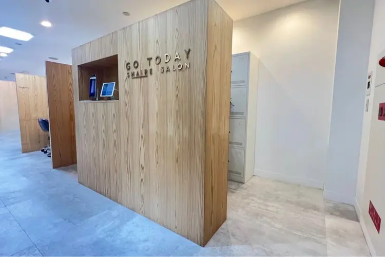 GO TODAY SHAiRE SALON京都店の内観・外観1