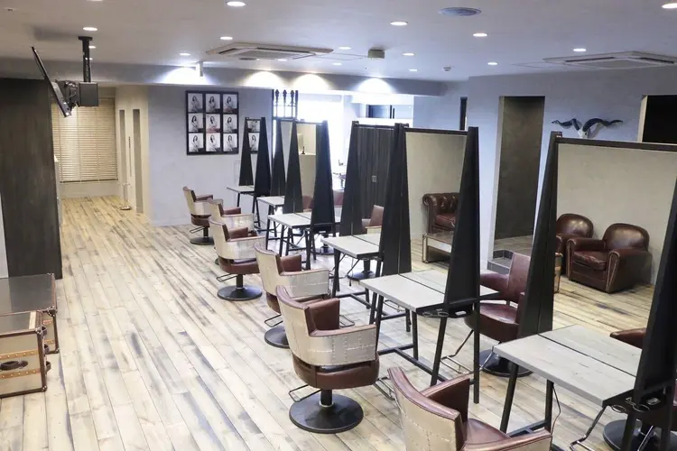 HAIR SALON M 新宿の内観・外観2