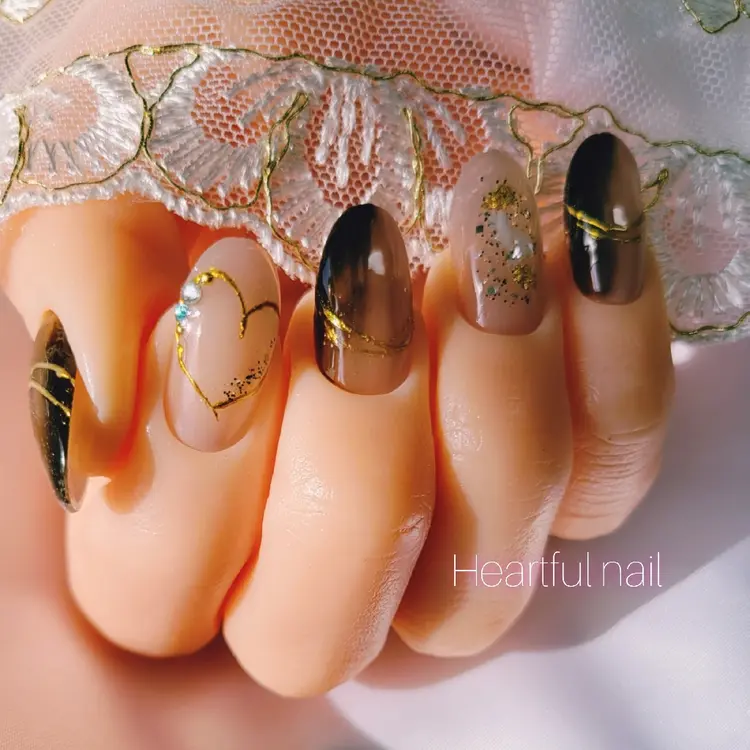 Heartful nailの内観・外観1