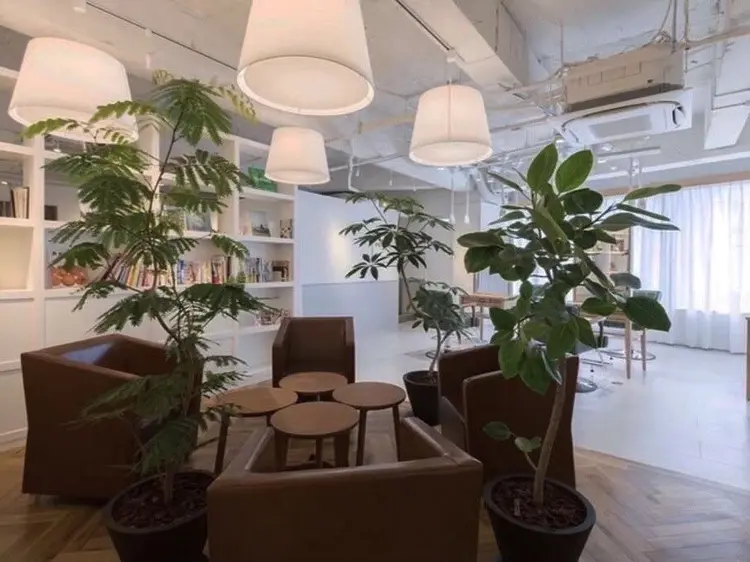 パラジェル認定サロン Nail salon ibelu 梅田店の内観・外観3