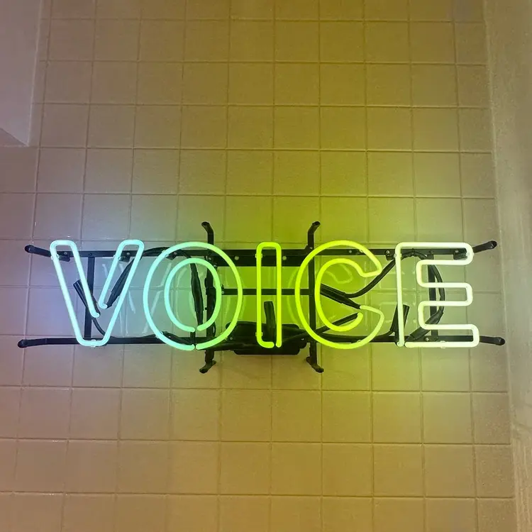 VOICEの内観・外観1