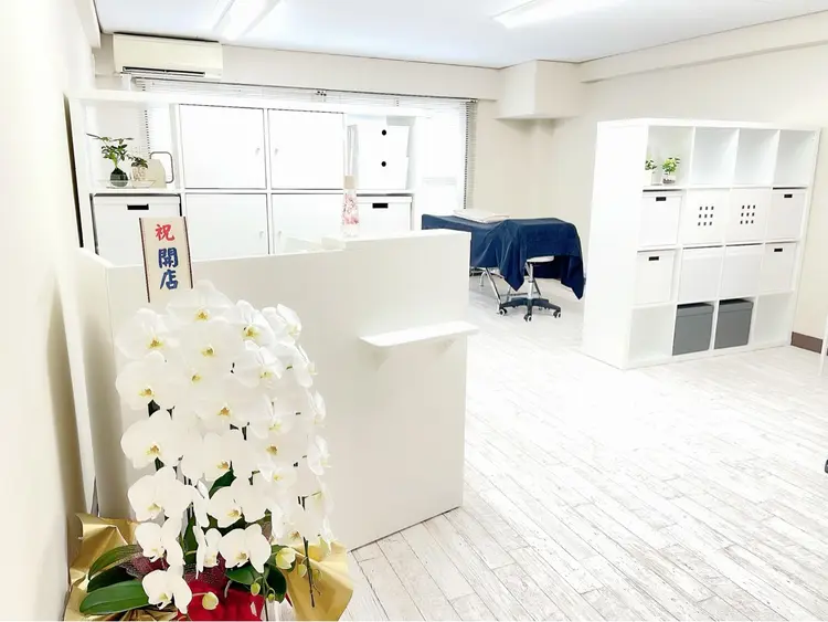 eye’s -アイズ-の内観・外観1