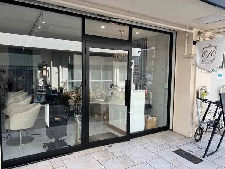 BROCANTE LUXBE 立川北口店の内観・外観1