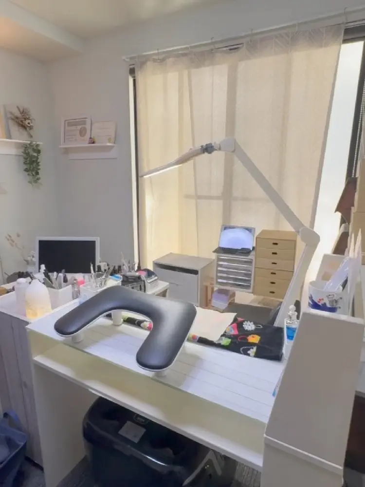 ネイルサロンワーイの内観・外観2