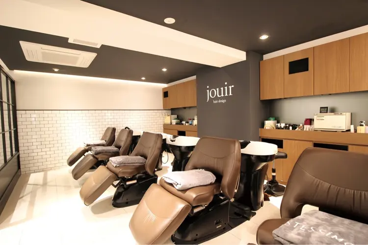 jouir武蔵村山店の内観・外観3