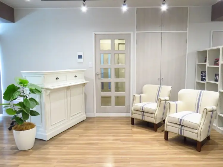 whitening salon WHITE 名古屋栄店の内観・外観1