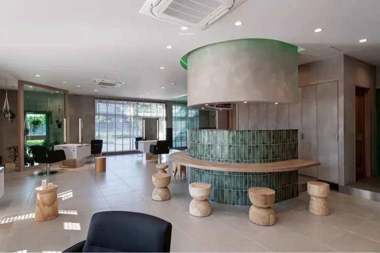 Earth川原店の内観・外観2