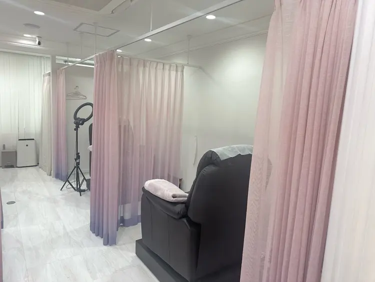 Eye be Lush横浜店の内観・外観2