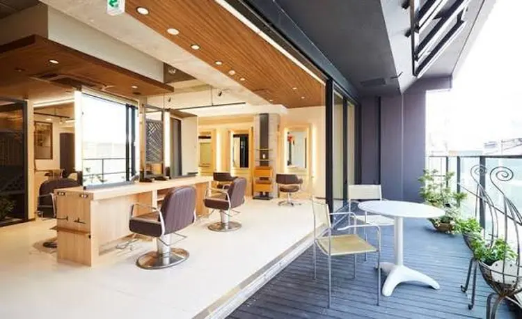 ZENKO青山店の内観・外観2