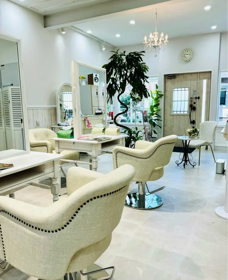 キレイmcm大倉山店の内観・外観1