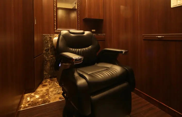 プレミアムバーバーヒロ銀座の内観・外観2