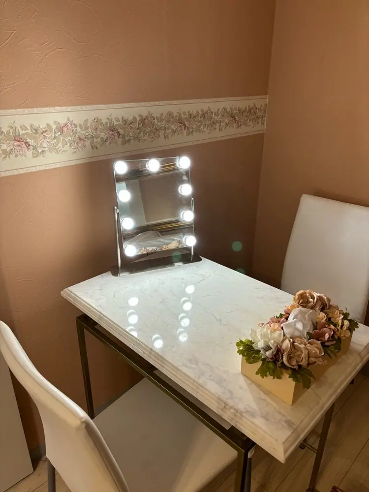 F salon(エフサロン)の内観・外観2