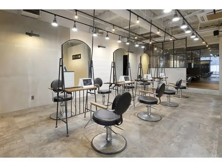 La fith hair park枚方2号店の内観・外観1
