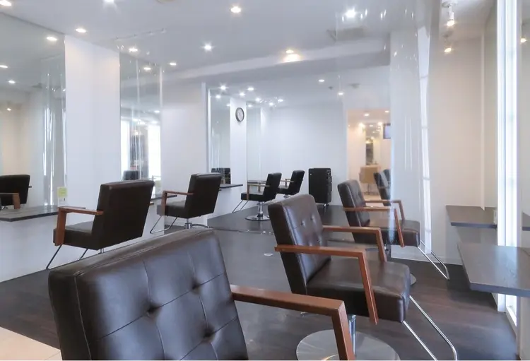 美容室　venti　東静岡店の内観・外観2