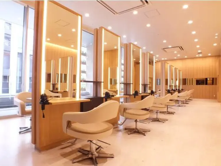 UNIXマークイズみなとみらい店の内観・外観2