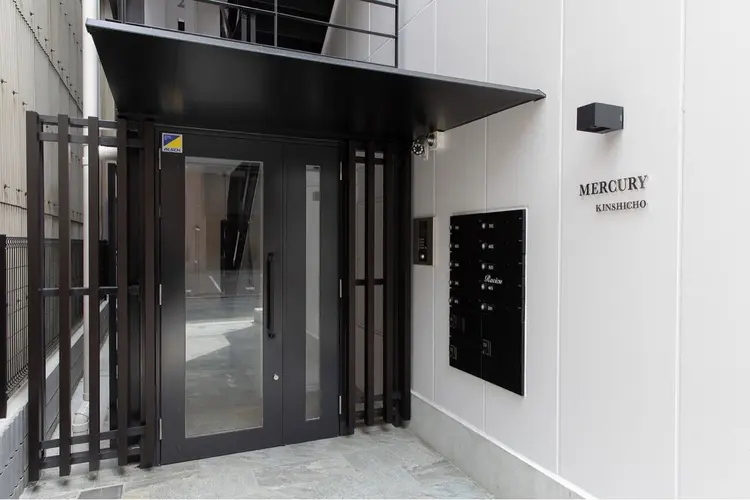 Racicuの内観・外観1