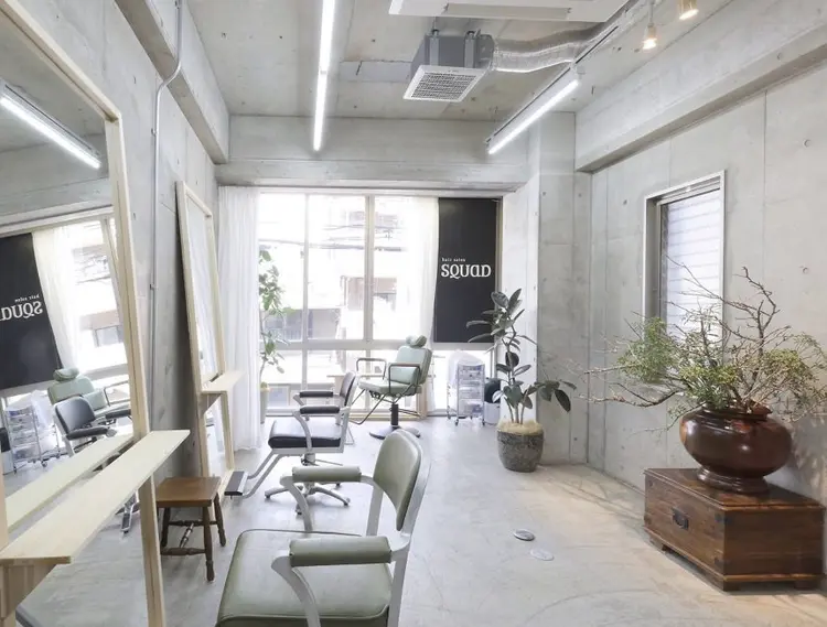 SQUADの内観・外観1