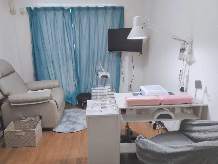 Bee Nailの内観・外観1