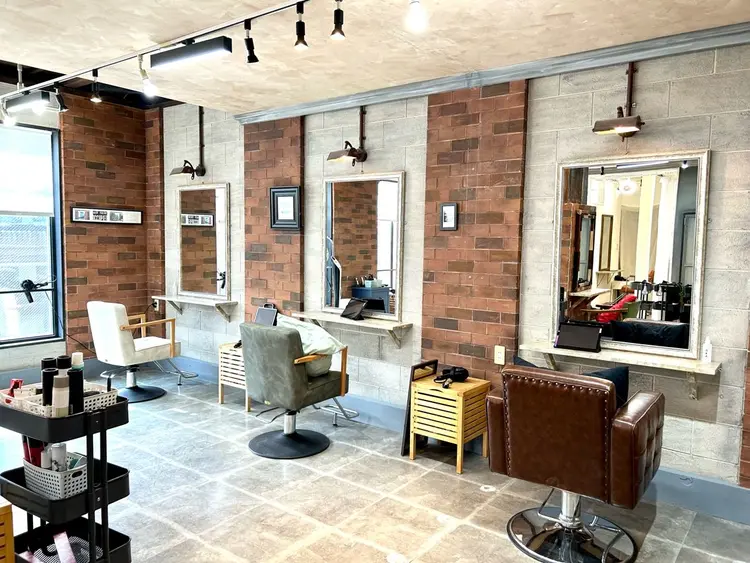 LUAU岡本店の内観・外観1