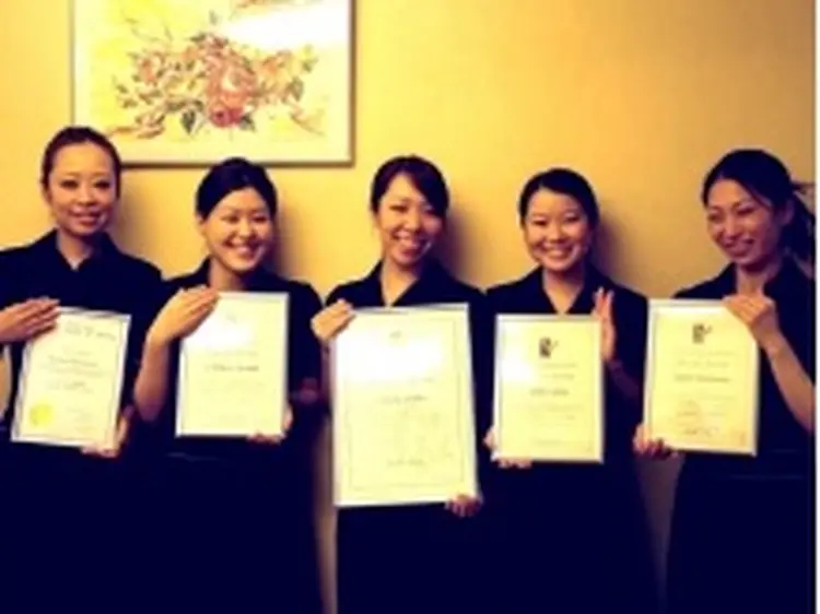 コスメティックプラザの内観・外観2