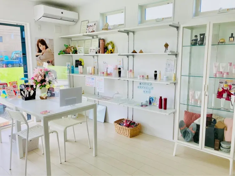 フェイシャルサロン一宮富塚の内観・外観1