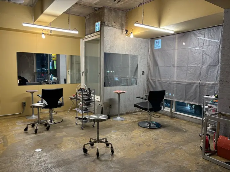 CHEEKYの内観・外観1