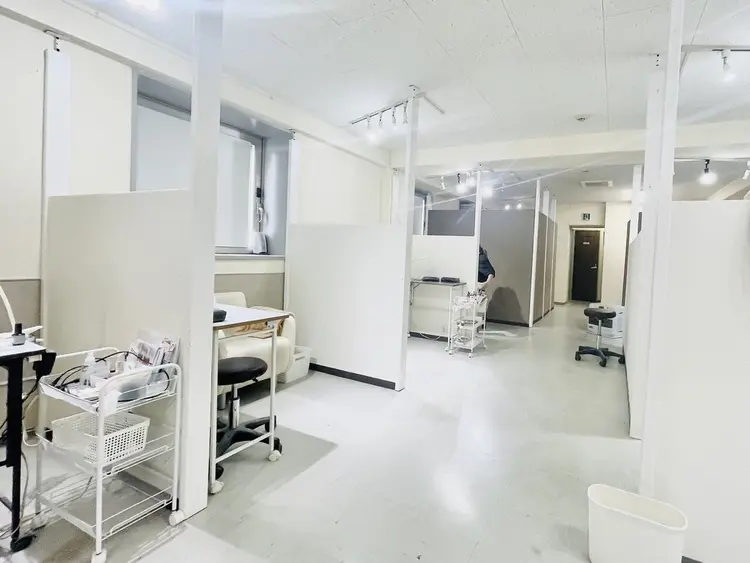 ZIZI Nailの内観・外観1