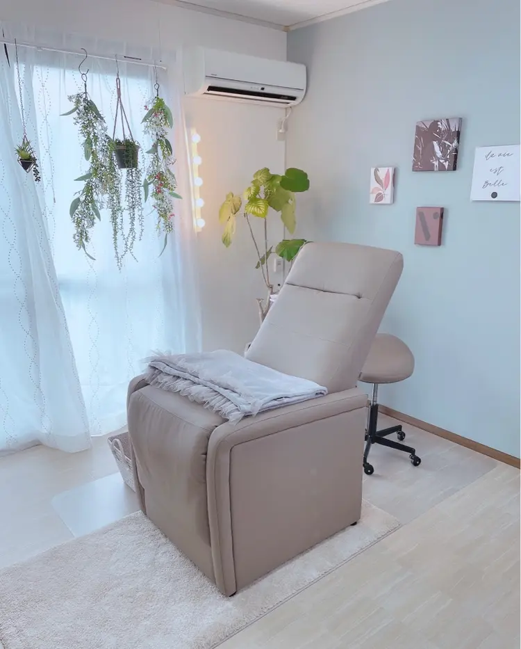 LiLi Lashの内観・外観1