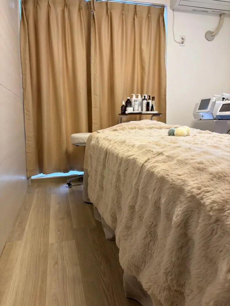 CLINICAL  SALON  Rinの内観・外観2