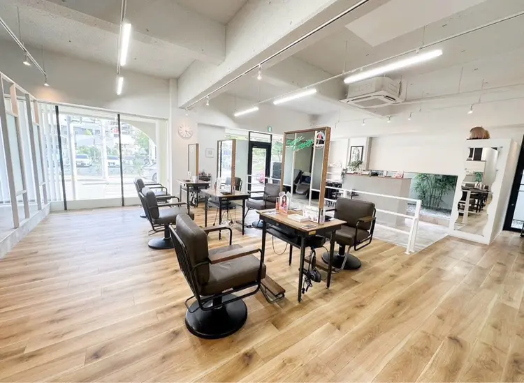 ビフィーノ・モーダの内観・外観2