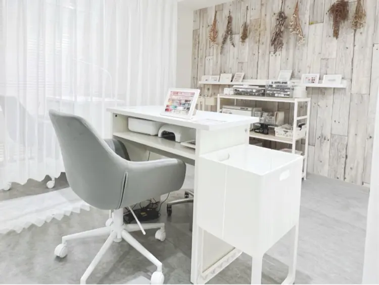 Lil nail 大名店の内観・外観2