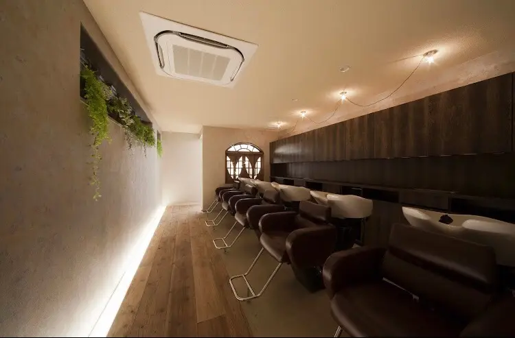 スピンヘアー桂店の内観・外観3