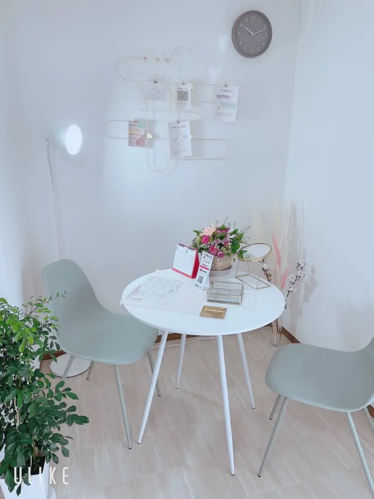 LiLi Lashの内観・外観2