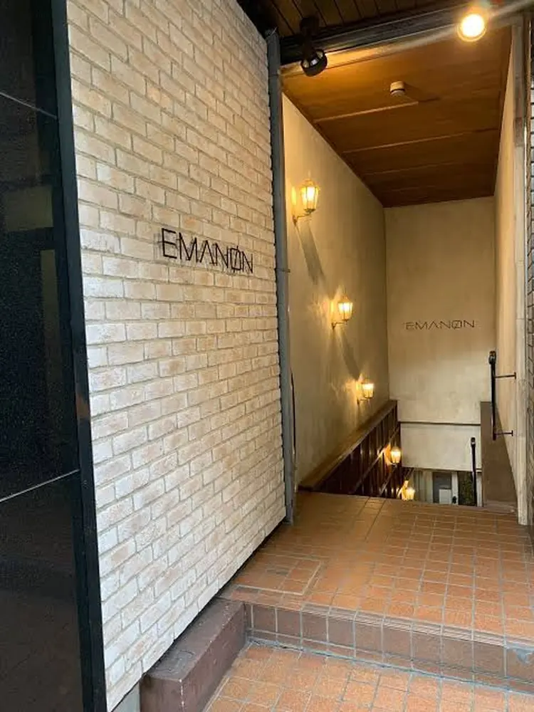 EMANONの内観・外観1