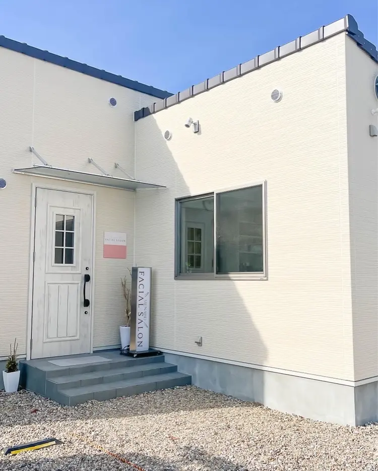 メナードフェイシャルサロン東印場の内観・外観1