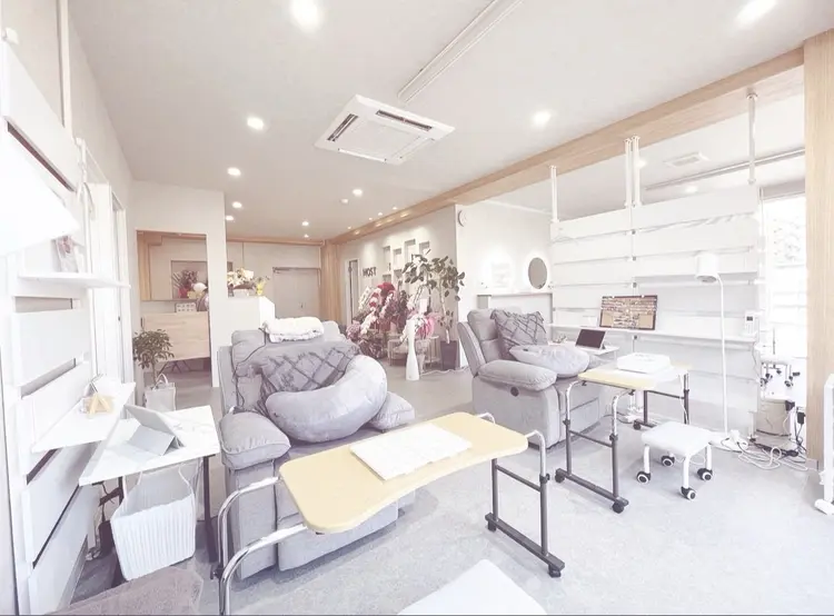 MOSTの内観・外観1