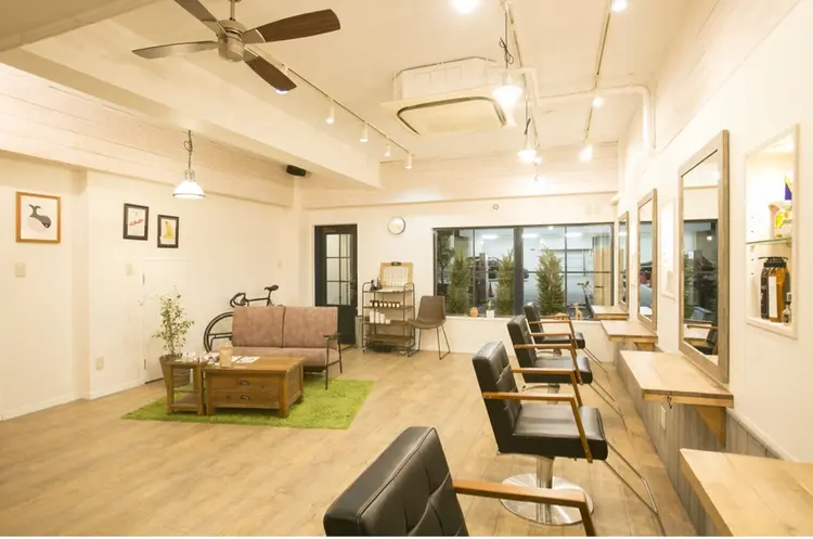 BRUNO. hairsalonの内観・外観1